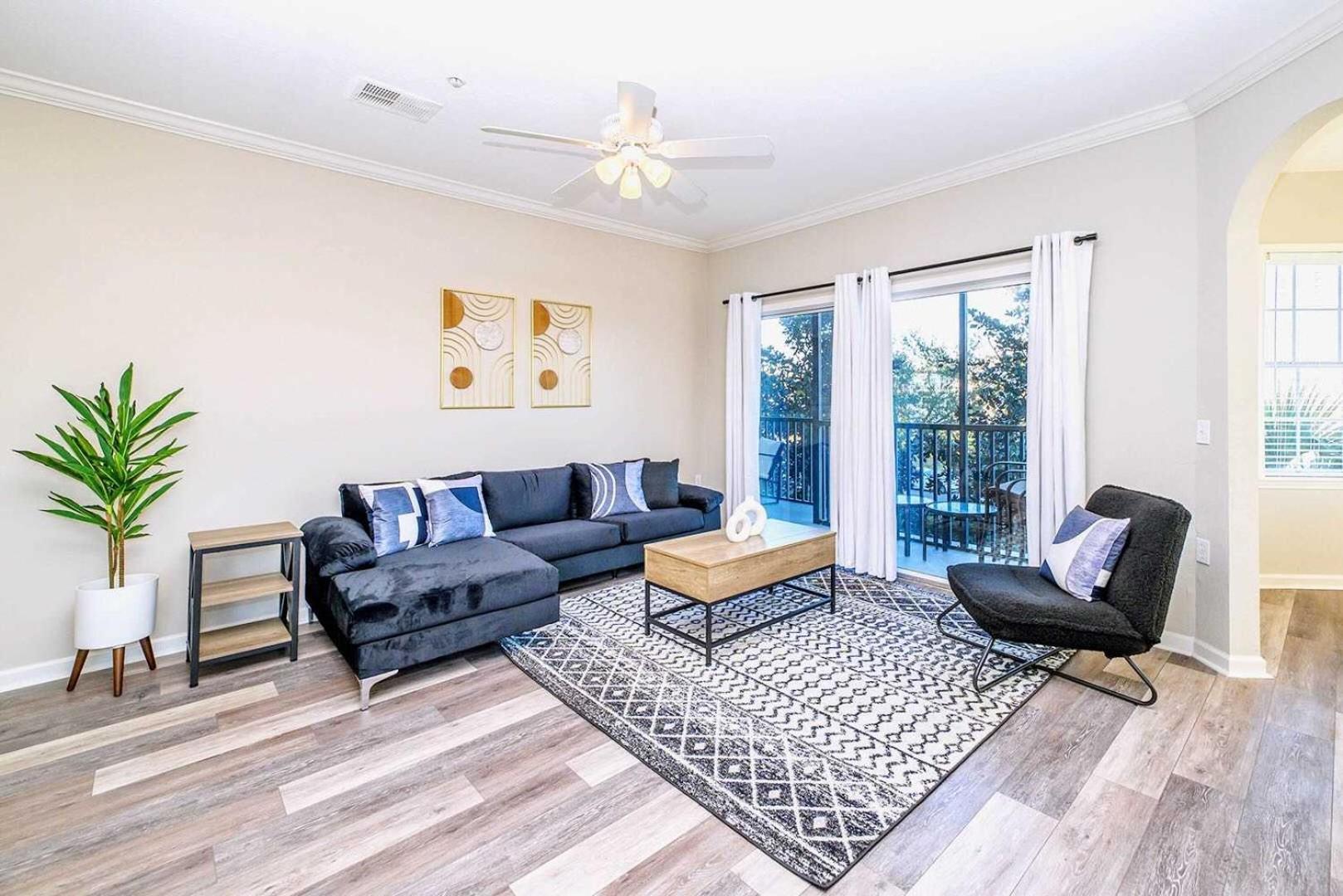 Cozy 2Br Condo - Private Balcony - Near Disney أورلاندو المظهر الخارجي الصورة