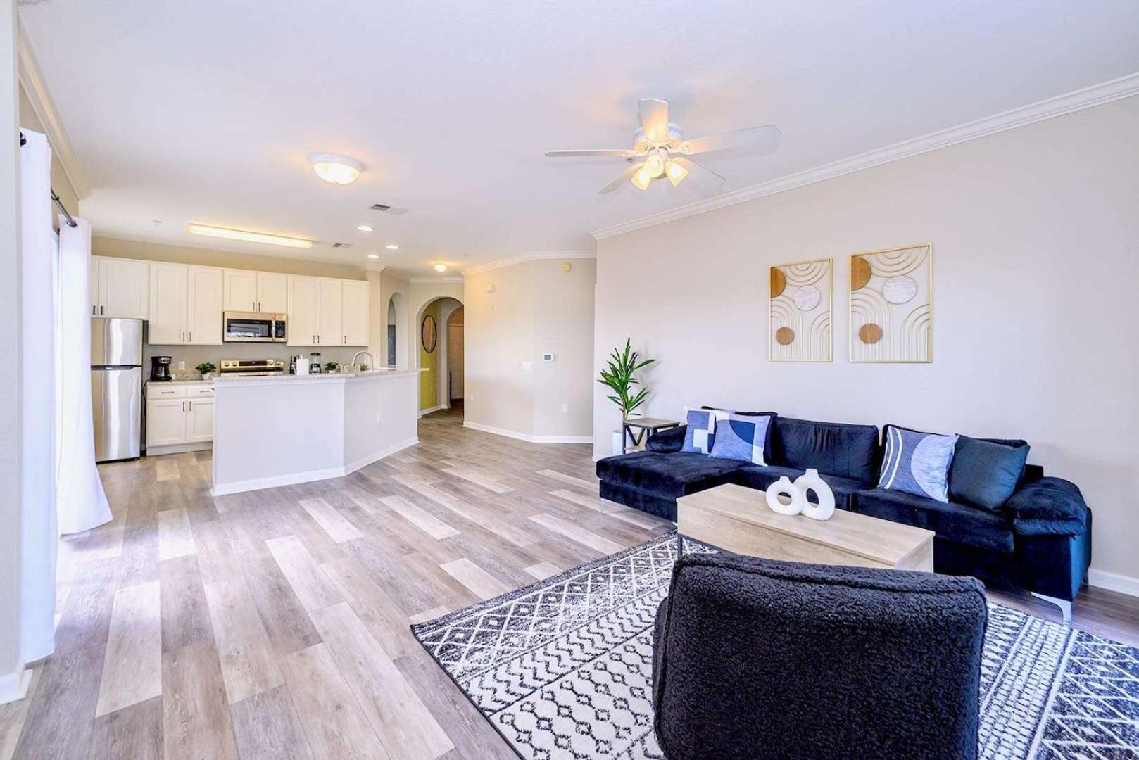 Cozy 2Br Condo - Private Balcony - Near Disney أورلاندو المظهر الخارجي الصورة